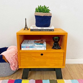 mesa lateral woods dual prateleira e gaveta carvalho e preto 2