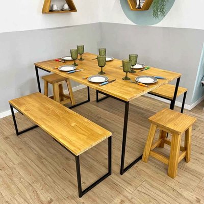 mesa de jantar em madeira