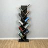 11 estante de madeira para livros tree alta tabaco