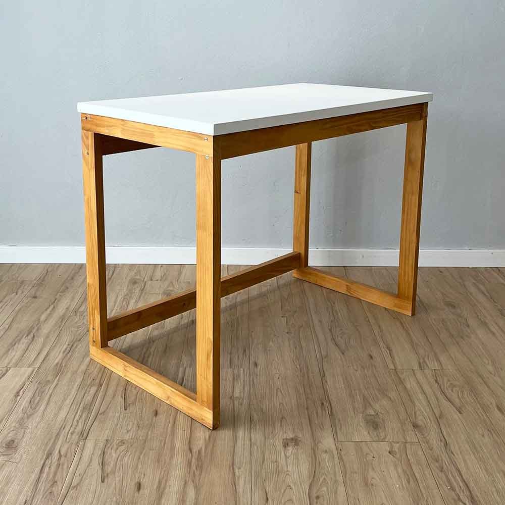 13 mesa escritorio de madeira pinus linea branco e nozes