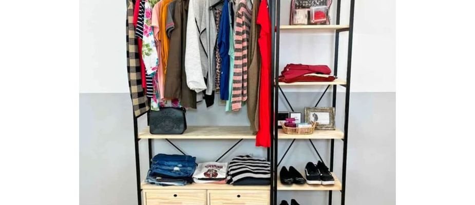 Arara de roupas de madeira: o que é, para que serve, vantagens e onde comprar