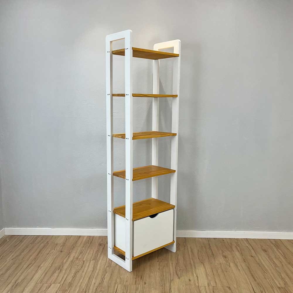 07 estante 6 prateleiras de madeira pinus linea slim com gaveta nozes e branco
