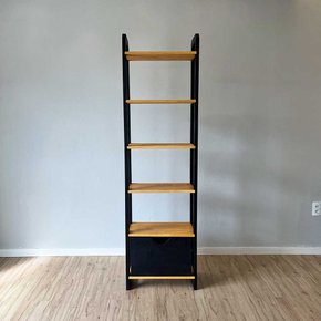 10 estante 6 prateleiras de madeira pinus linea slim com gaveta nozes e preto