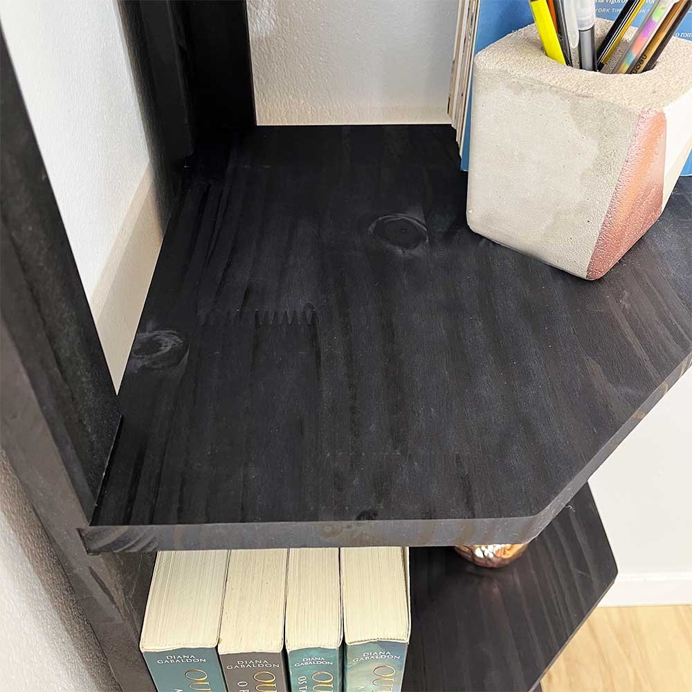 estante de canto para chao de madeira pinus 6 prateleiras linea preto