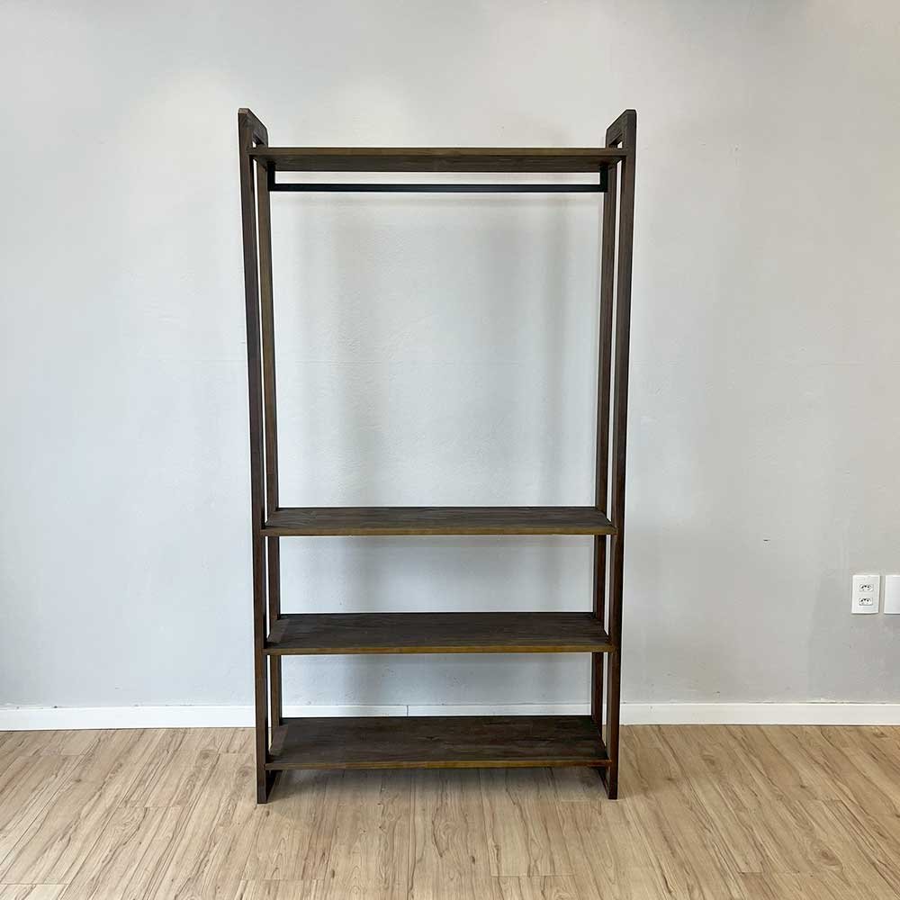 06 arara de roupas de madeira pinus linea ample tabaco