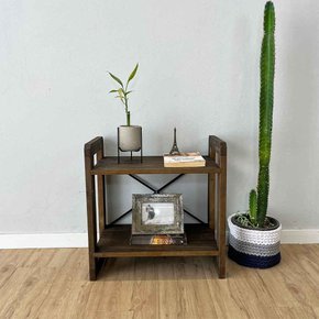 06 mesa lateral de madeira pinus linea tabaco