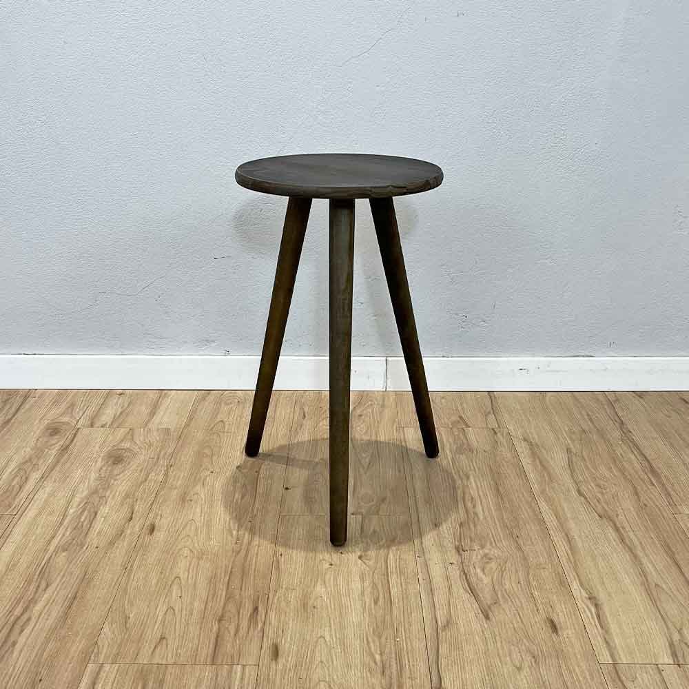 mesa lateral redonda com pe palito de madeira tabaco4