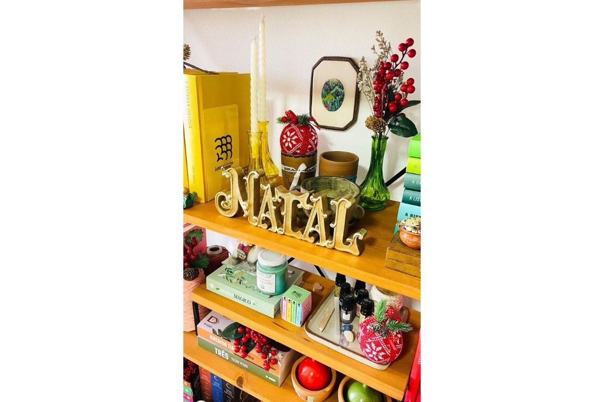 estante art factory decorada