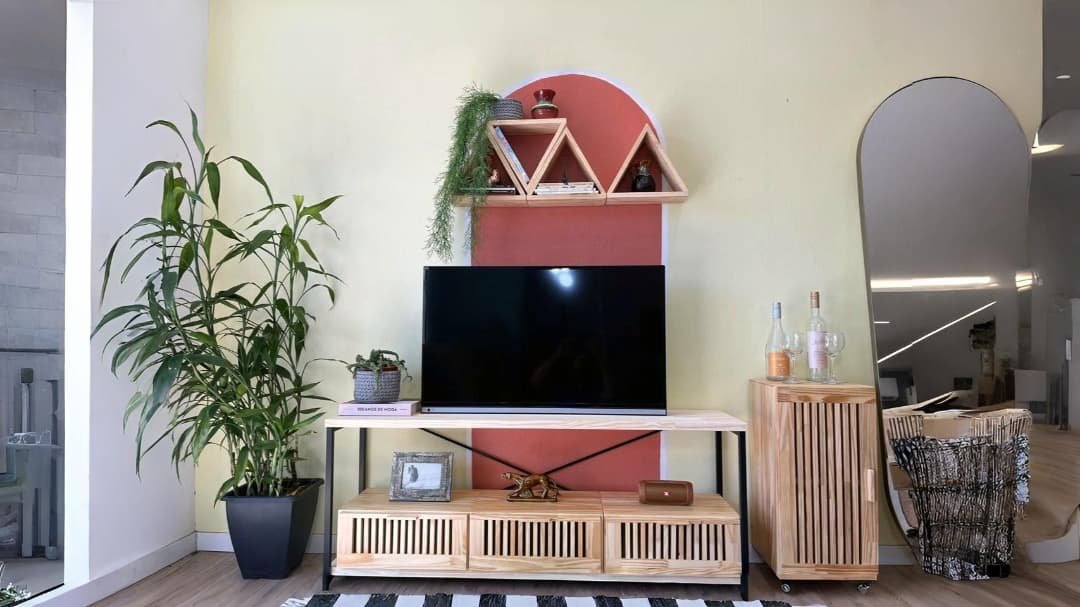 sala de casa com decoracao para o verao