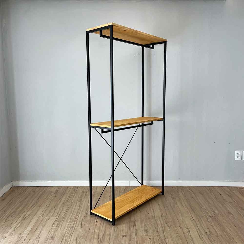 05 arara de roupas ferro e madeira industrial twice style ample nozes e preto