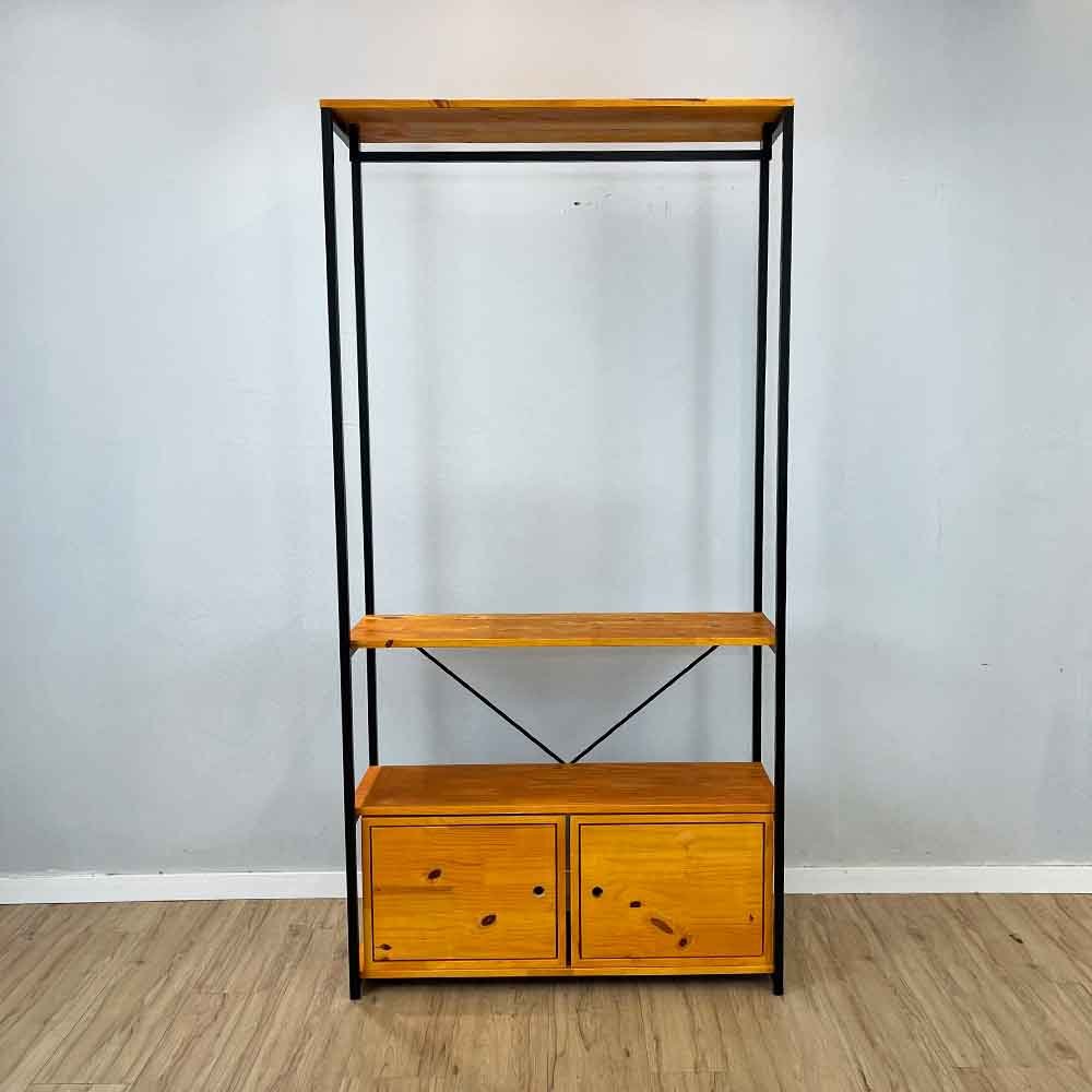 arara de roupas industrial ferro e madeira 2 nichos com porta high style ample carvalho e preto6