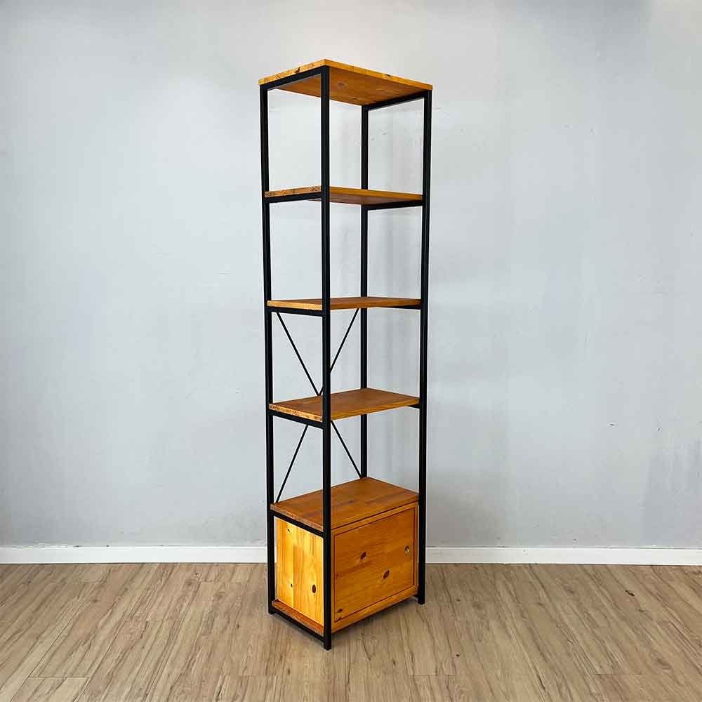 estante industrial de ferro e madeira style slim 6 prateleiras com 1 nicho com porta carvalho e preto4