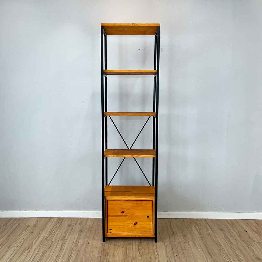 estante industrial de ferro e madeira style slim 6 prateleiras com 1 nicho com porta carvalho e preto8