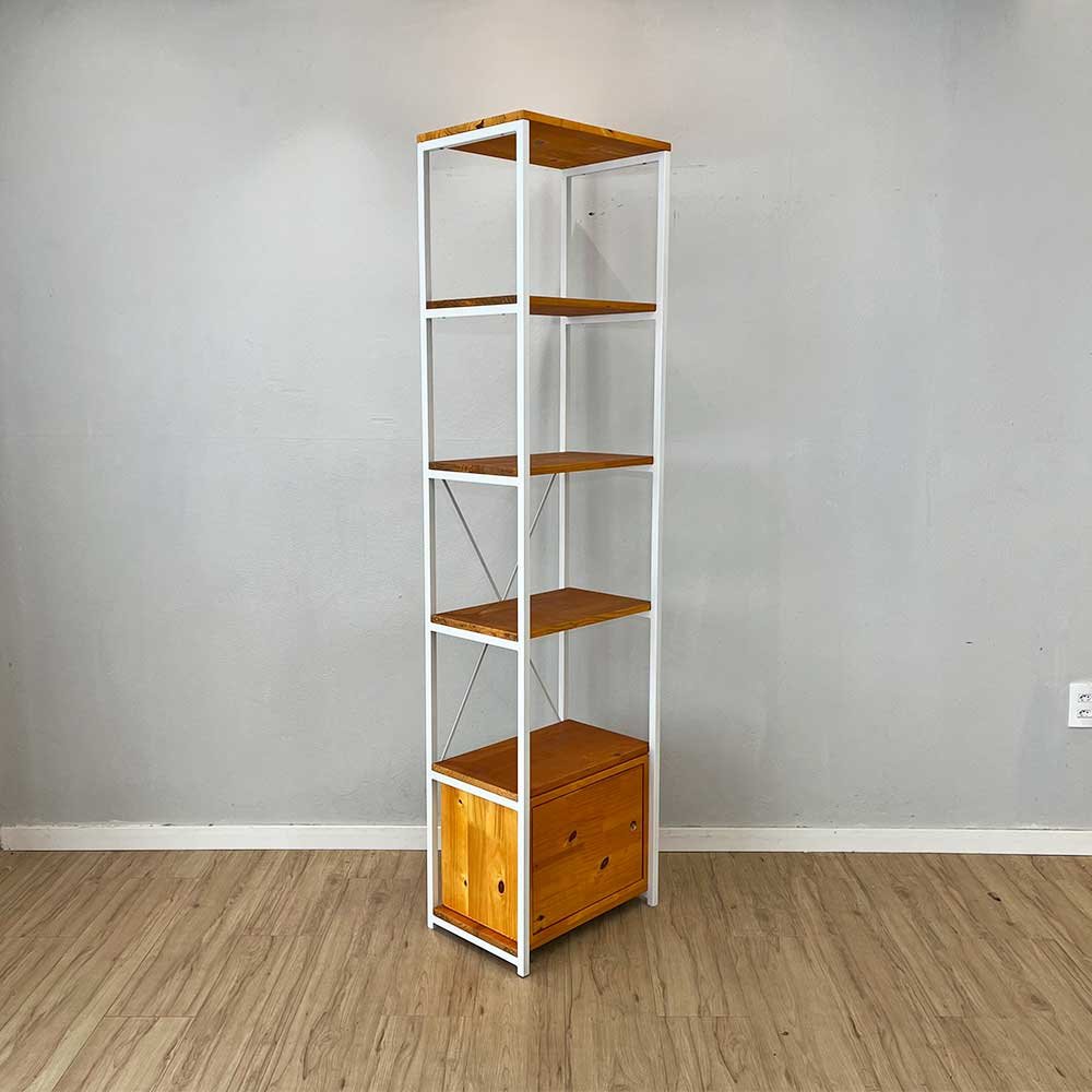 estante industrial de ferro madeira style slim 6 prateleiras com 1 nicho com porta carvalho e branco5
