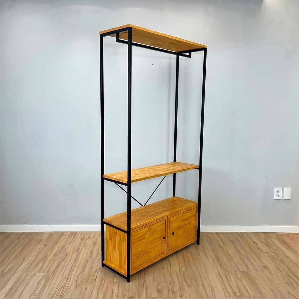 arara de roupas industrial ferro e madeira 2 nichos com porta high style ample nozes e preto2