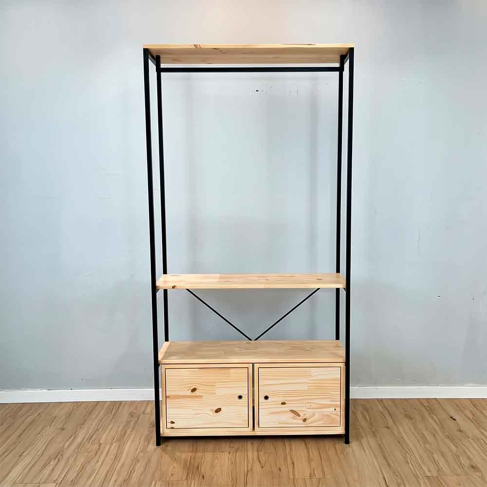 arara de roupas industrial ferro e madeira 2 nichos com porta high style ample natural e preto1