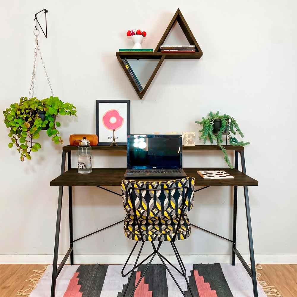 mesa de escritorio industrial de ferro e madeira style stair 124cm tabaco e preto1