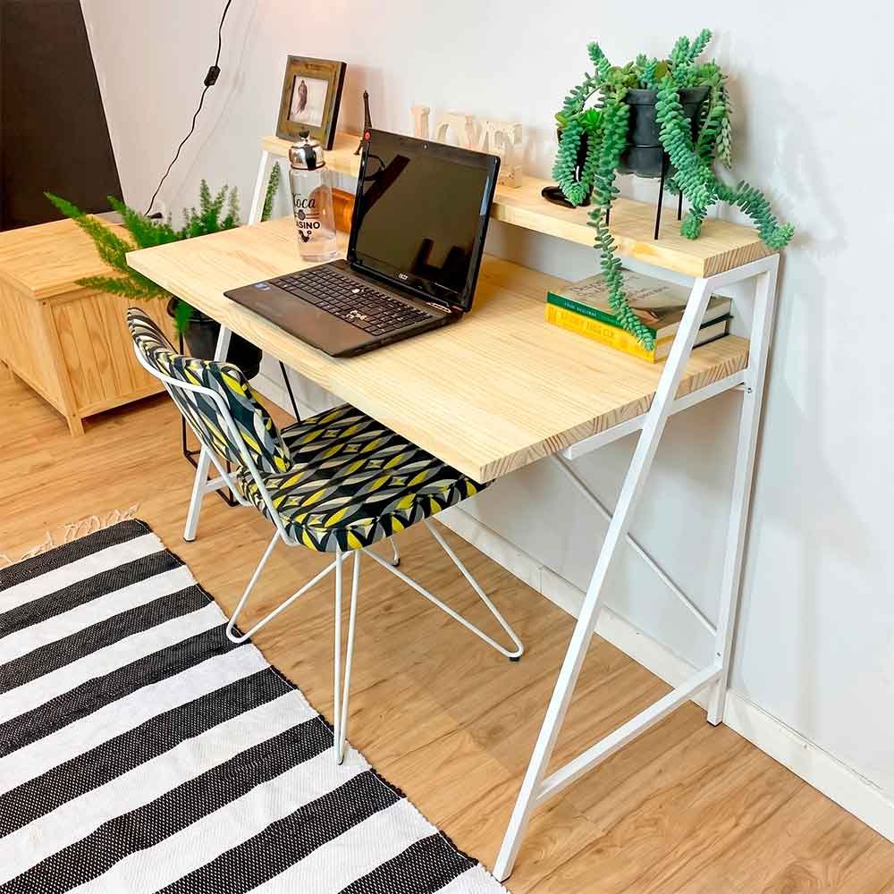 mesa de escritorio industrial de ferro e madeira style stair 124cm natural e branco3